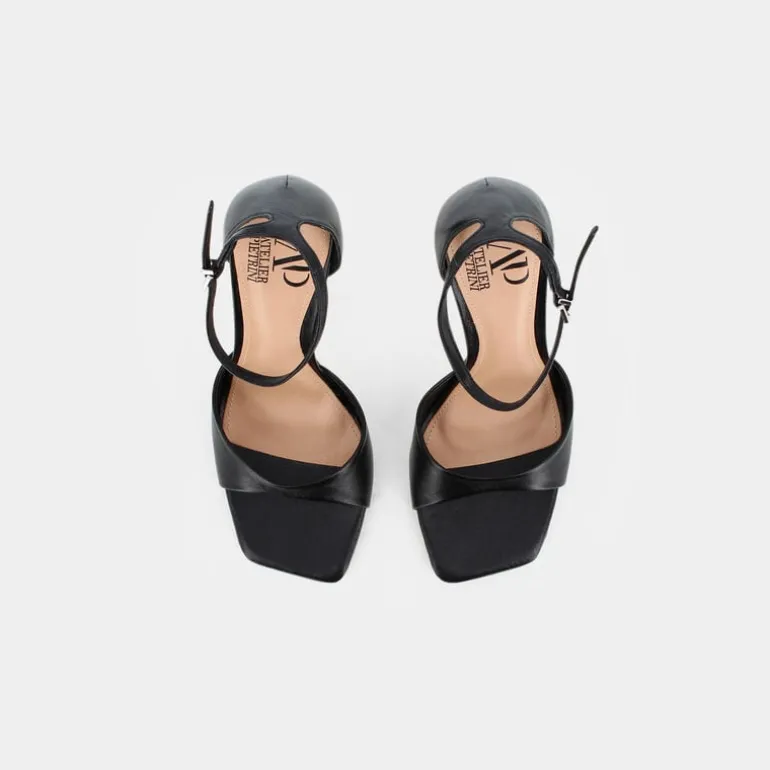 SANDALI NERO UN-E23D-04