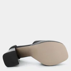 SOFT- SANDALI NERO RE-E24D-07