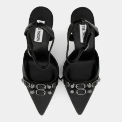 1- SANDALI NERO RETRIEVER