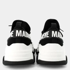 BLA- SNEAKERS NERO PROT&Eacute;G&Eacute;